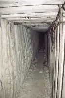Ligne Maginot - LARCHE (L) - (Ouvrage d'infanterie) - Éboulement du couloir principal chez l’entrée
2004