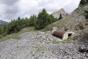 Ligne Maginot - TETE NOIRE - (Abri) - Vue générale.
A l'arrière au dessus l'Aiguille Rouge
