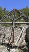 Ligne Maginot - EYRETTE (154° RAP - 6° BIE) - (Position d'artillerie préparée) - Le temps a encore endommagé les abris. Les toits ont presque entièrement disparu. 
Les dimensions des deux abris sont de 6m x 10m
