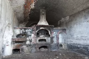 Ligne Maginot - FORT DE LA CROIX DE BRETAGNE (154° RAP - 7° BIE) - (Position d'artillerie préparée) - Le boulangerie
Le four à pain