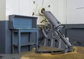Ligne Maginot - BOIS DU FOUR - A5 - (Ouvrage d'infanterie) - Chambre de tir mortier Est
Mortier de 81 mm mle 32