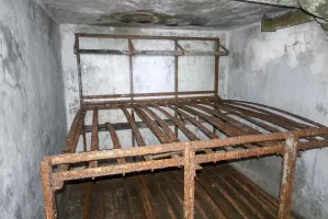 Ligne Maginot - SAINT OURS HAUT (SOH) - (Ouvrage d'artillerie) - Bloc 1
Etage inférieur. 
Chambre pour 6 hommes