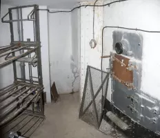 Ligne Maginot - SAINT OURS HAUT (SOH) - (Ouvrage d'artillerie) - Bloc 2.
Chambre de tir du mortier de 50mm et accès à l'issue de secours