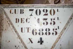 Ligne Maginot - SAINT OURS HAUT (SOH) - (Ouvrage d'artillerie) - Usine électrique
Inscriptions sur la porte du local des citernes à gasoil