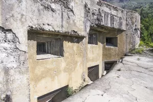 Ligne Maginot - SAINT OURS HAUT (SOH) - (Ouvrage d'artillerie) - Bloc 5.
Chambre de tir principale orientée vers le plateau de Mallemort