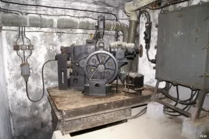 Ligne Maginot - SAINT OURS HAUT (SOH) - (Ouvrage d'artillerie) - Bloc 5
Le mécanisme du monte-charge Simplex
