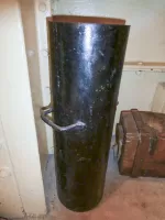 Ligne Maginot - FRESSINEA (FA) - (Ouvrage d'infanterie) - Bloc 3
Seau pour refroidir les canons de l'arme