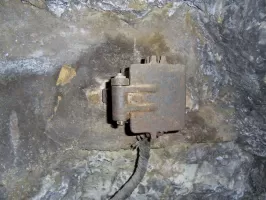 Ligne Maginot - LES AITTES CAVERNE - (Abri) - L'installation téléphonique
Boitier de raccordement pour lignes de campagne