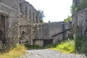 Ligne Maginot - ROCHE LA CROIX (RLC) - (Ouvrage d'artillerie) - Bloc 7
Cheminée et issue de secours