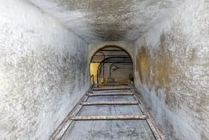 Ligne Maginot - ROCHE LA CROIX (RLC) - (Ouvrage d'artillerie) - Bloc 6
Puits d'accès à partir de la galerie du bloc 5