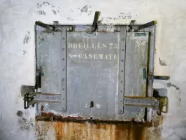 Ligne Maginot - ROCHE LA CROIX (RLC) - (Ouvrage d'artillerie) - Bloc 5
Récepteur de douilles de 75 mm