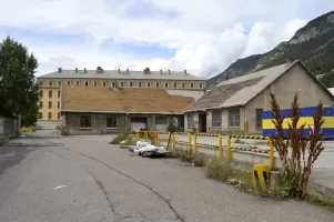 Ligne Maginot - SAINTE CATHERINE (ARSENAL) - (Dépôt de Munitions) - Arsenal
À gauche ateliers (d), à droite hangar atelier (u)