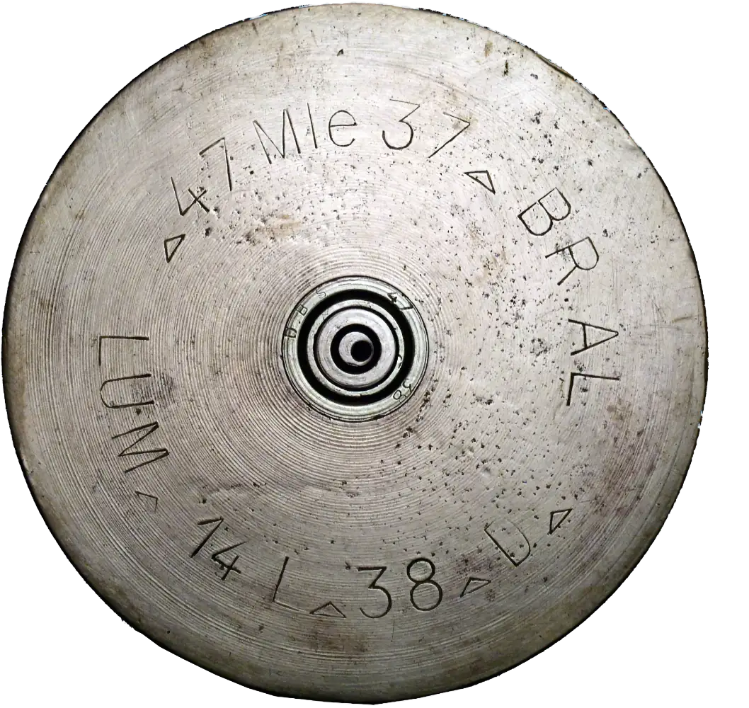 Ligne Maginot - Munitions de 47 mm utilisées dans la fortification - Marquages de culot de douille de 47mm Mle 1937 
Douille de 1938  en bronze d’aluminium (BRAL) 