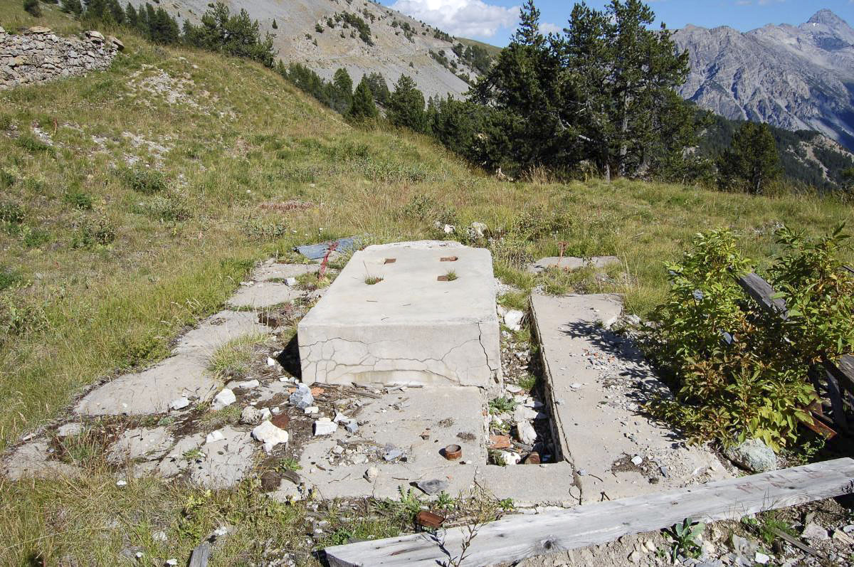 Ligne Maginot - COCHETTE - (Casernement) - Basement du groupe électrogène - Michal Prasil