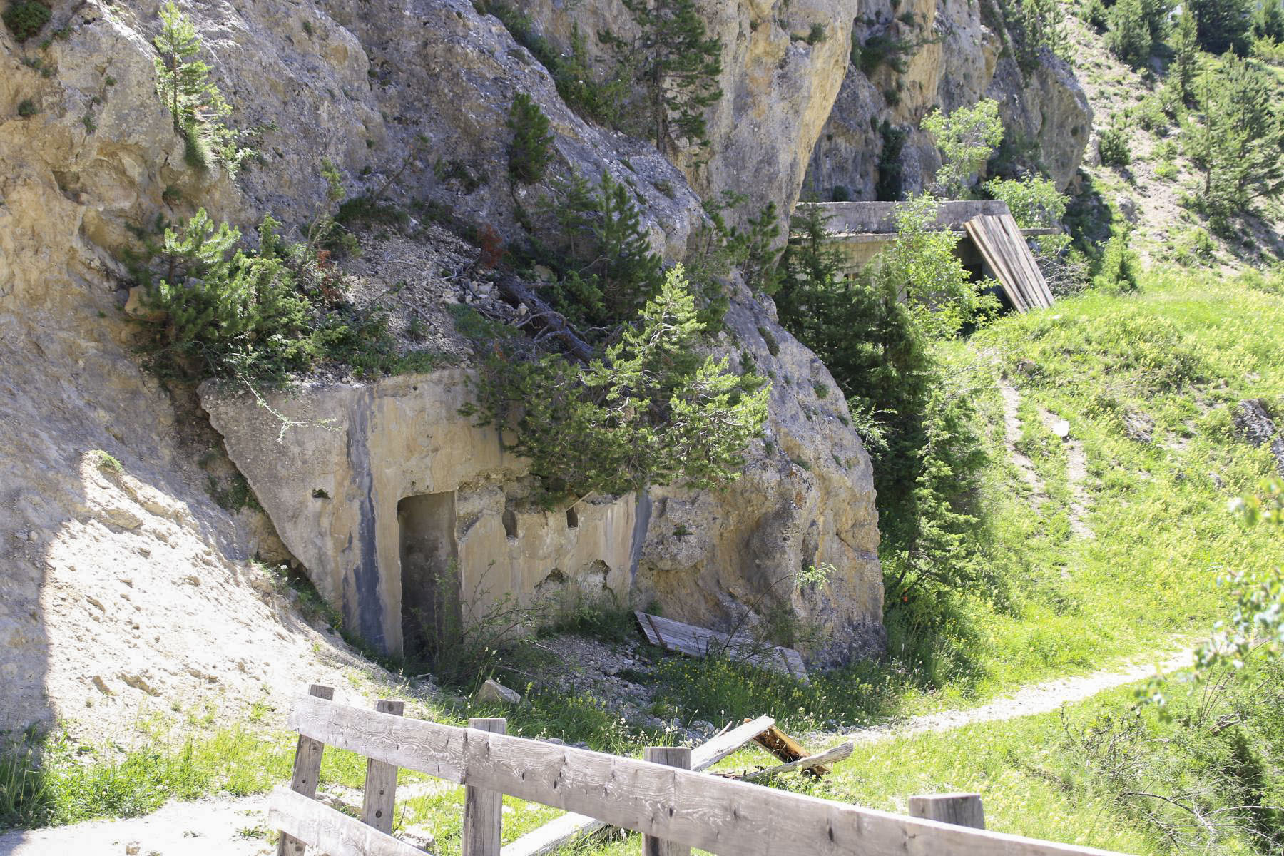 Ligne Maginot - SAINT MICHEL - (Chambre de coupure - Avec central) -  - Michel & Philippe ZIMMER