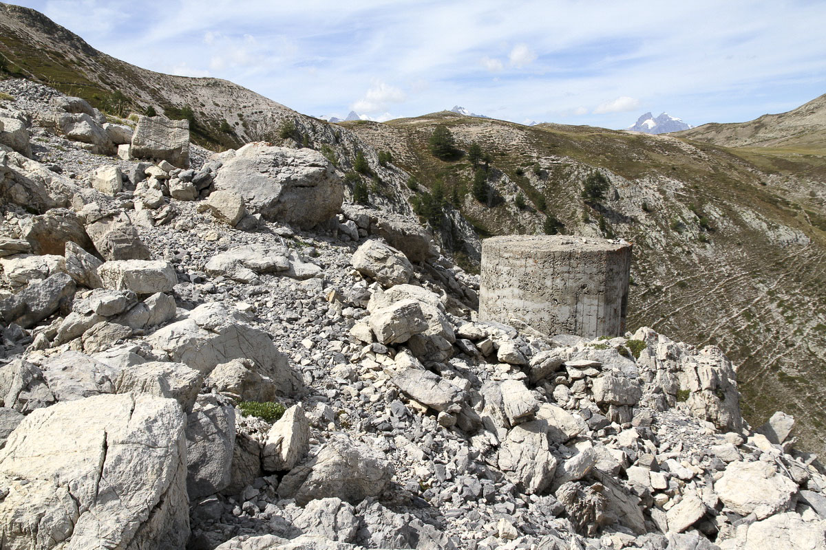 Ligne Maginot - COL DE BARTEAUX 3 - (Blockhaus pour arme infanterie) -  - Alain Perouffe