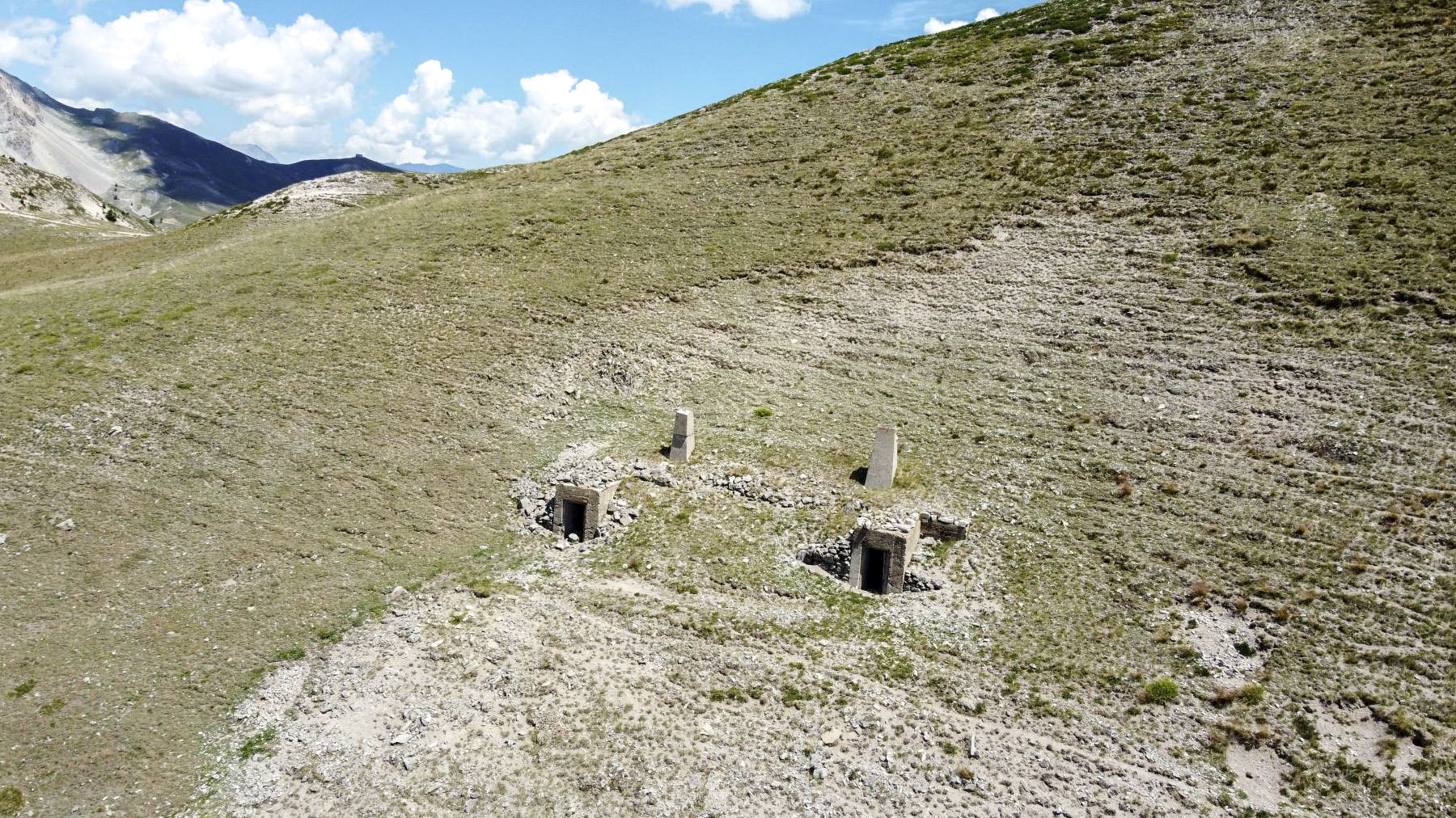Ligne Maginot - COL DE BARTEAUX ABRI 1 - (Abri) -  - ELLENA Daniel - CUNY Philippe