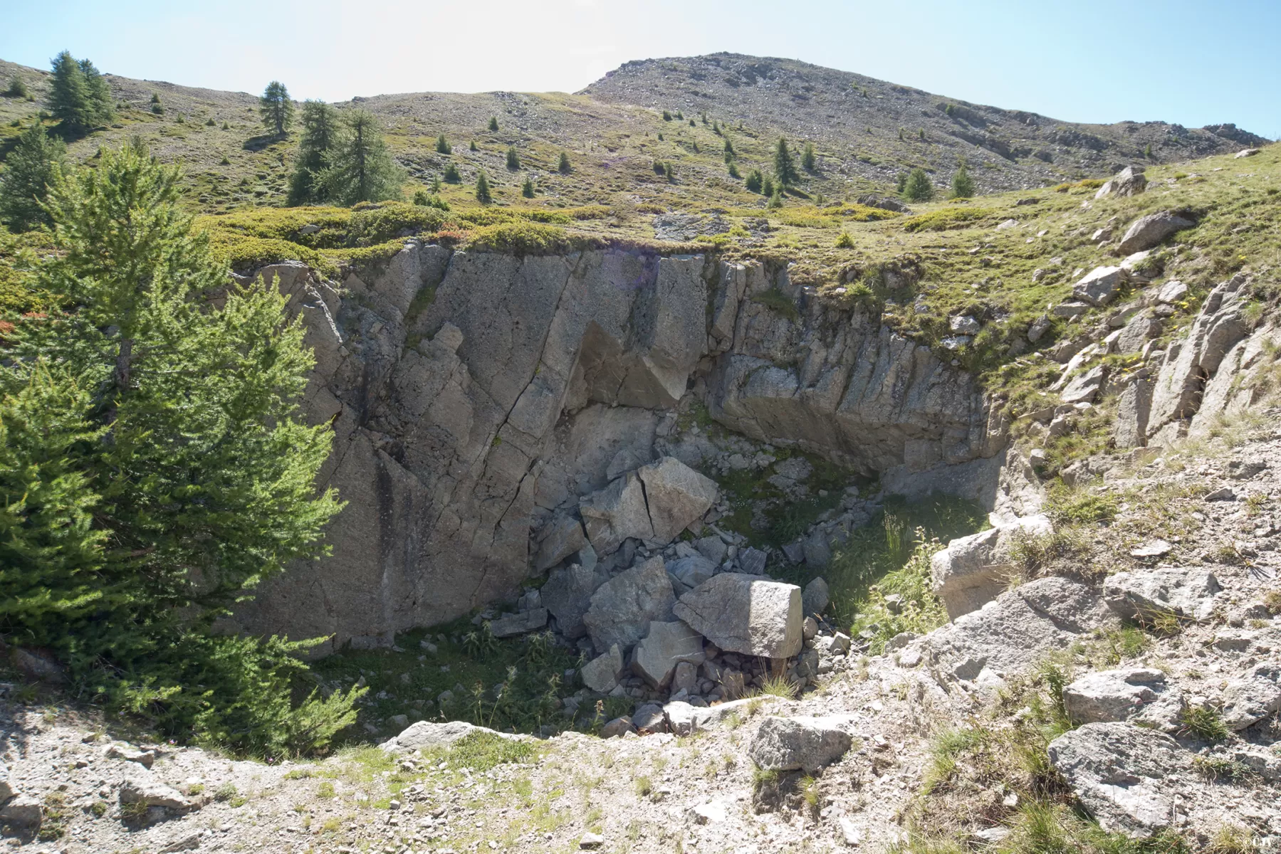 Ligne Maginot - COL DE GRANON - (Ouvrage d'infanterie) - Bloc 2
La fouille - Lia VERMEULEN
