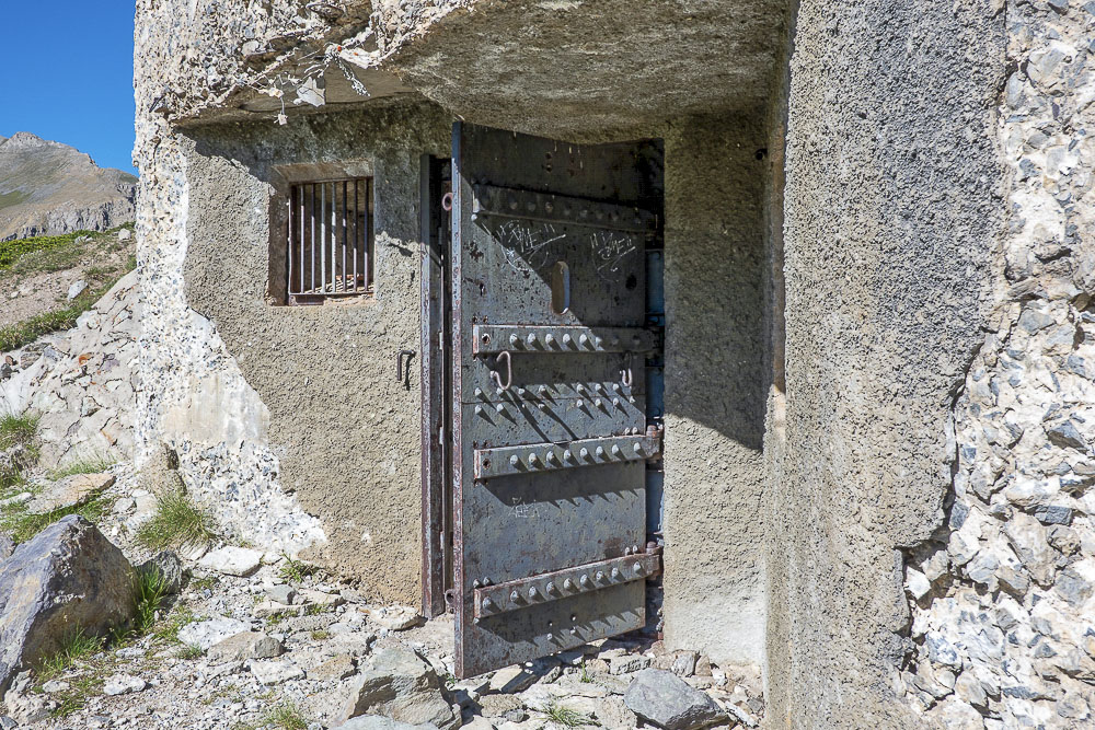 Ligne Maginot - COL DE GRANON - (Ouvrage d'infanterie) - Bloc 1
Entrée - Michel Teiten