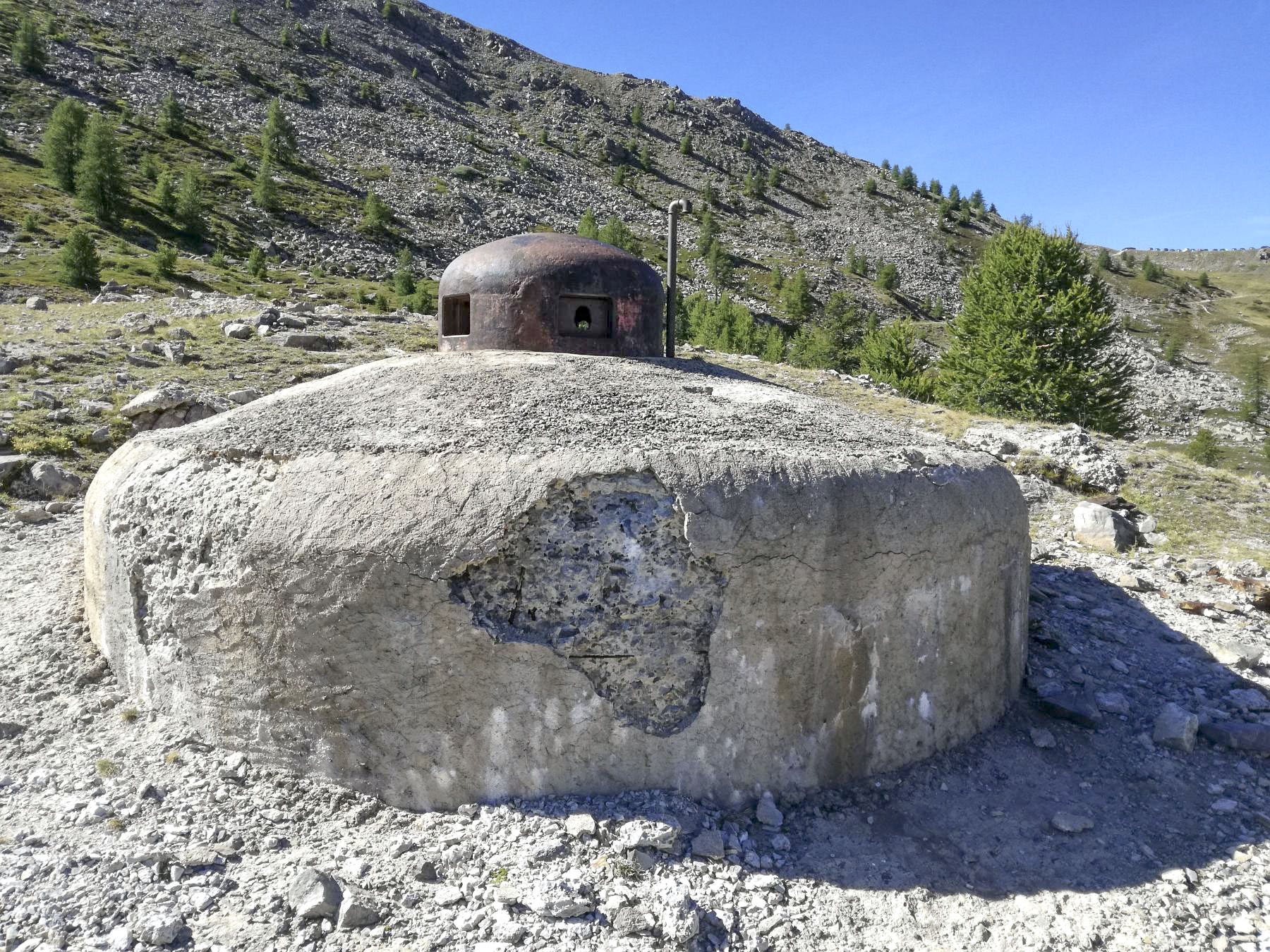 Ligne Maginot - COL DE GRANON - (Ouvrage d'infanterie) - Bloc 4
La cloche GFM - Nicolas PASTORINO