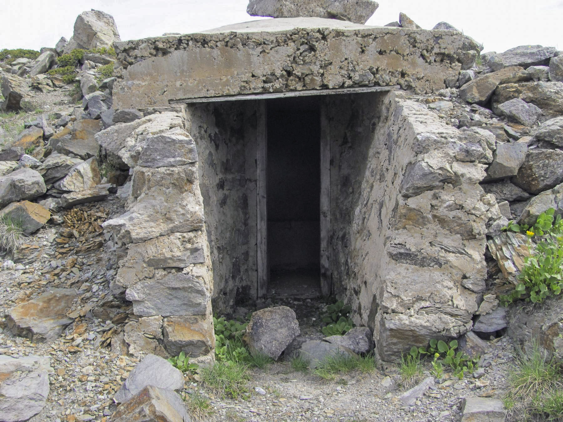 Ligne Maginot - CRETE CIBIERES-GRANON B - (Blockhaus pour arme infanterie) - L'entrée - Marc ENDINGER