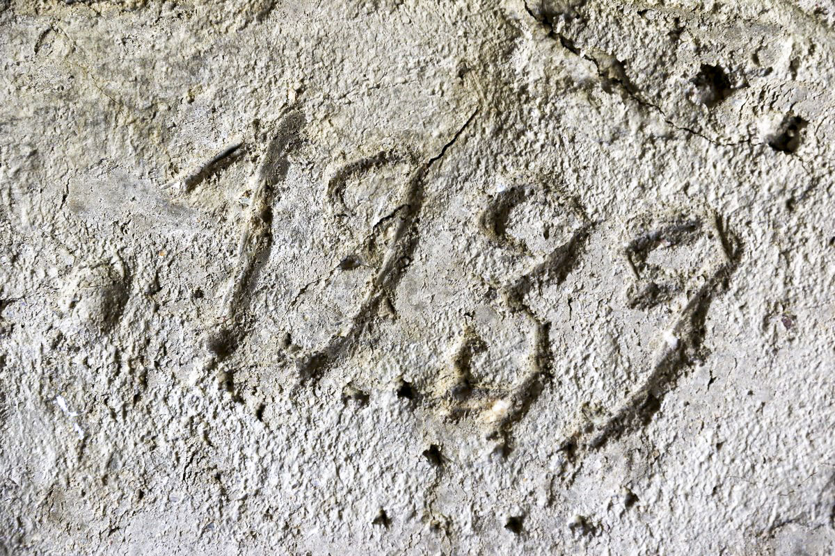 Ligne Maginot - CRETE CIBIERES-GRANON B - (Blockhaus pour arme infanterie) - Dans le couloir date de construction - Alain Perouffe