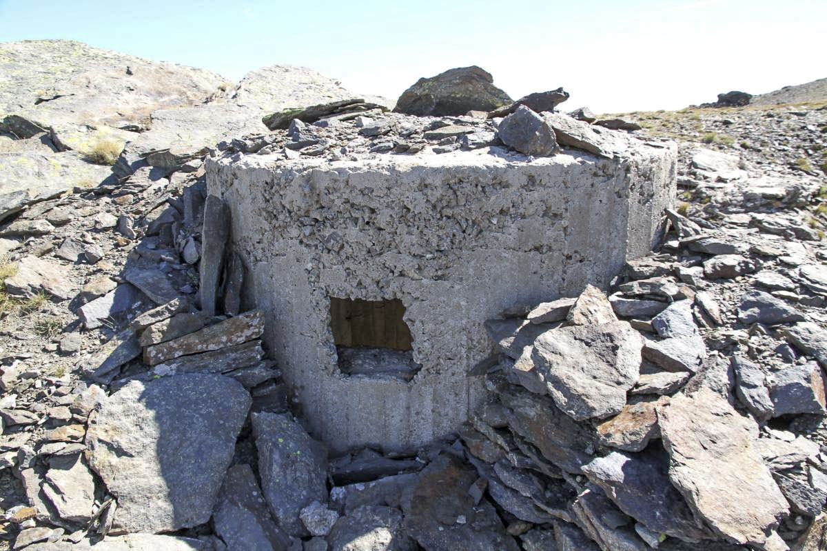 Ligne Maginot - CRETE DE CRISTOL 2 - (Blockhaus pour arme infanterie) -  - Alain Perouffe