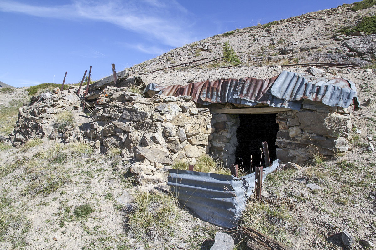 Ligne Maginot - CRETE DU GRAND MEYRET - (Abri) -  - Alain Perouffe