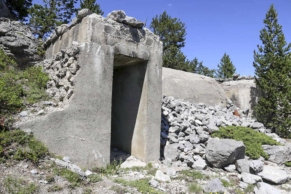 Ligne Maginot - LES ACLES OUEST - (Abri) - Abri alpin à 2 entrées - Alain Perouffe