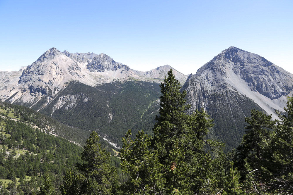 Ligne Maginot - LES ACLES OUEST - (Abri) - La vue des Alpins en sortant de l'abri - Alain Perouffe