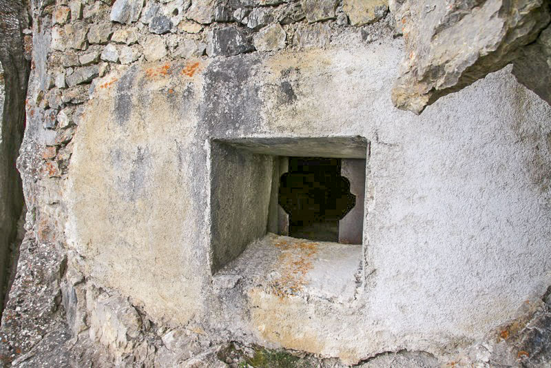 Ligne Maginot - L'OLIVE (BATTERIE CAVERNE) - (Position d'artillerie préparée) - Bloc Echelle - Alain Perouffe