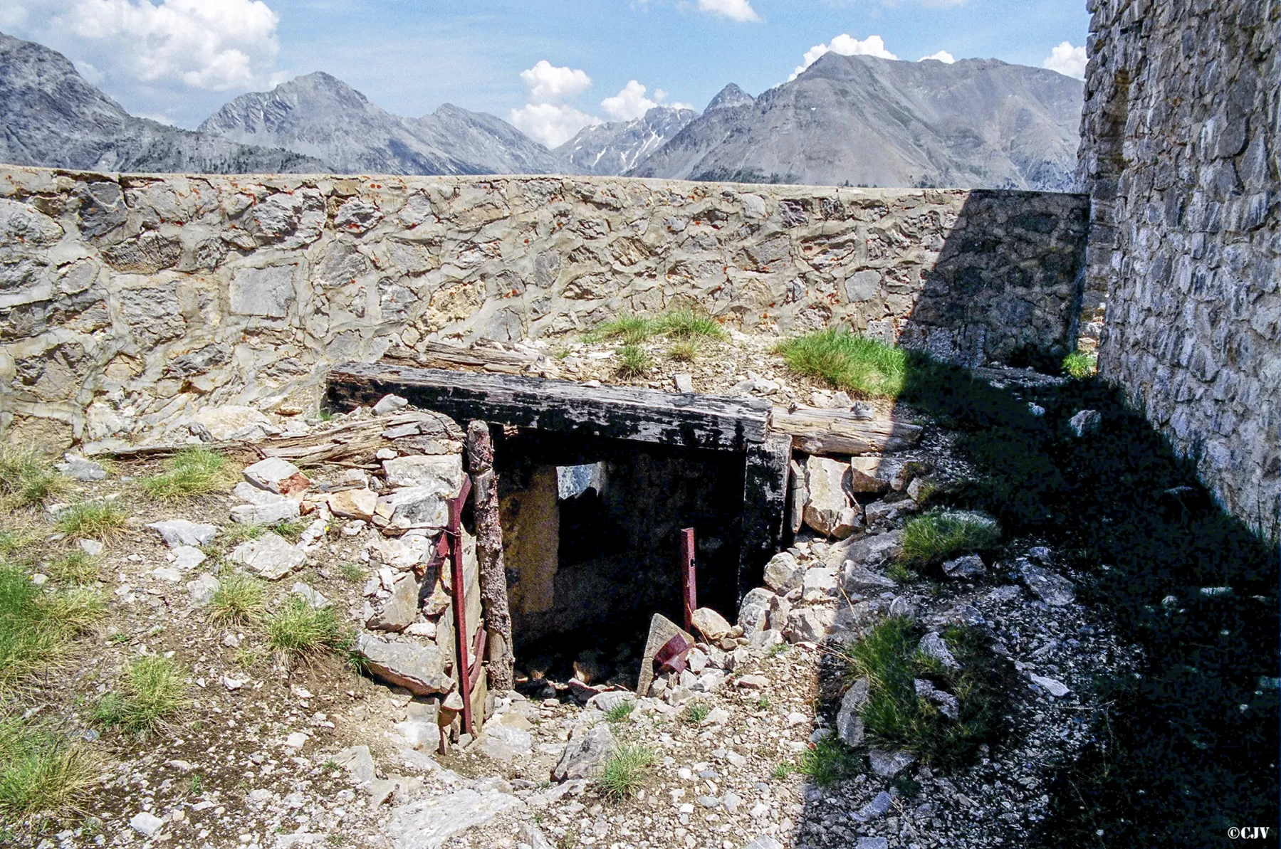 Ligne Maginot - L'OLIVE (BATTERIE CAVERNE) - (Position d'artillerie préparée) - Poste d'observation - Lia VERMEULEN