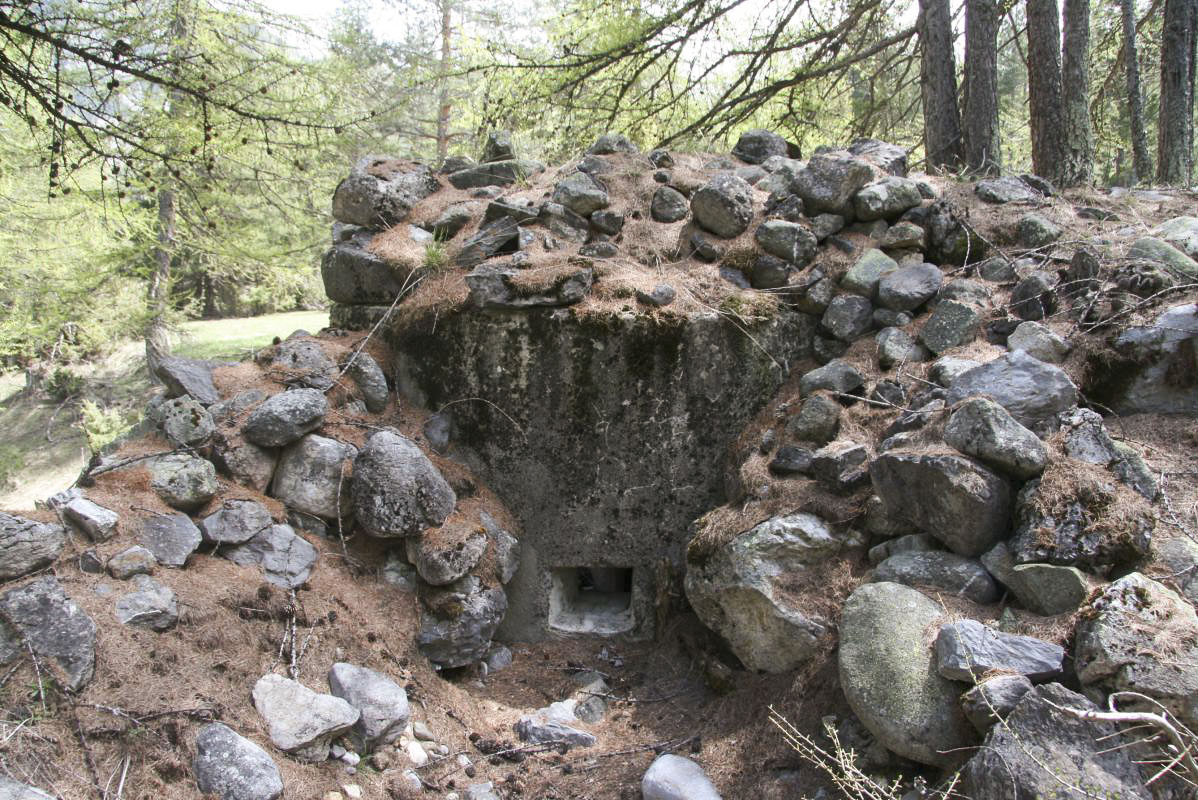 Ligne Maginot - PLAMPINET LE SERRE 1 - (Blockhaus pour arme infanterie) - Pilule à 2 créneaux - Alain Perouffe