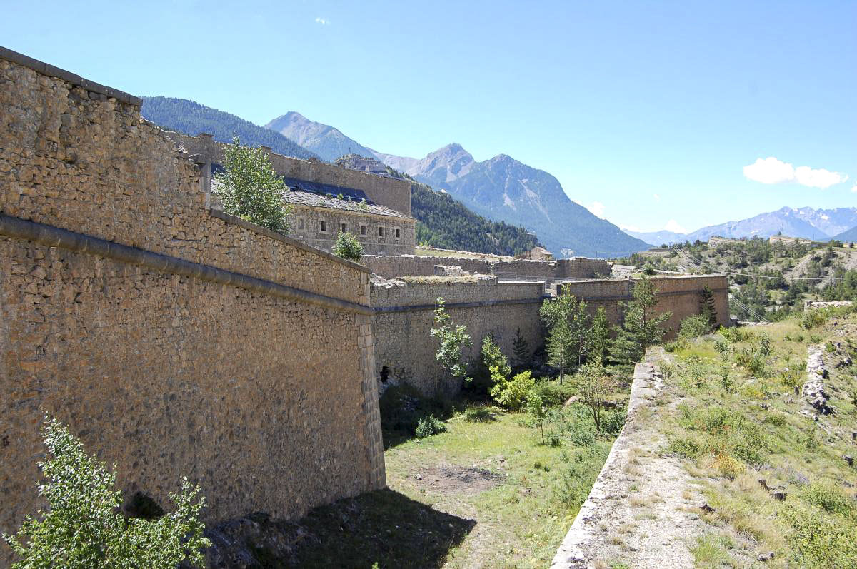 Ligne Maginot - FORT DAUPHIN (154° RAP - 4° BIE) - (Position d'artillerie préparée) -  - Michal Prasil