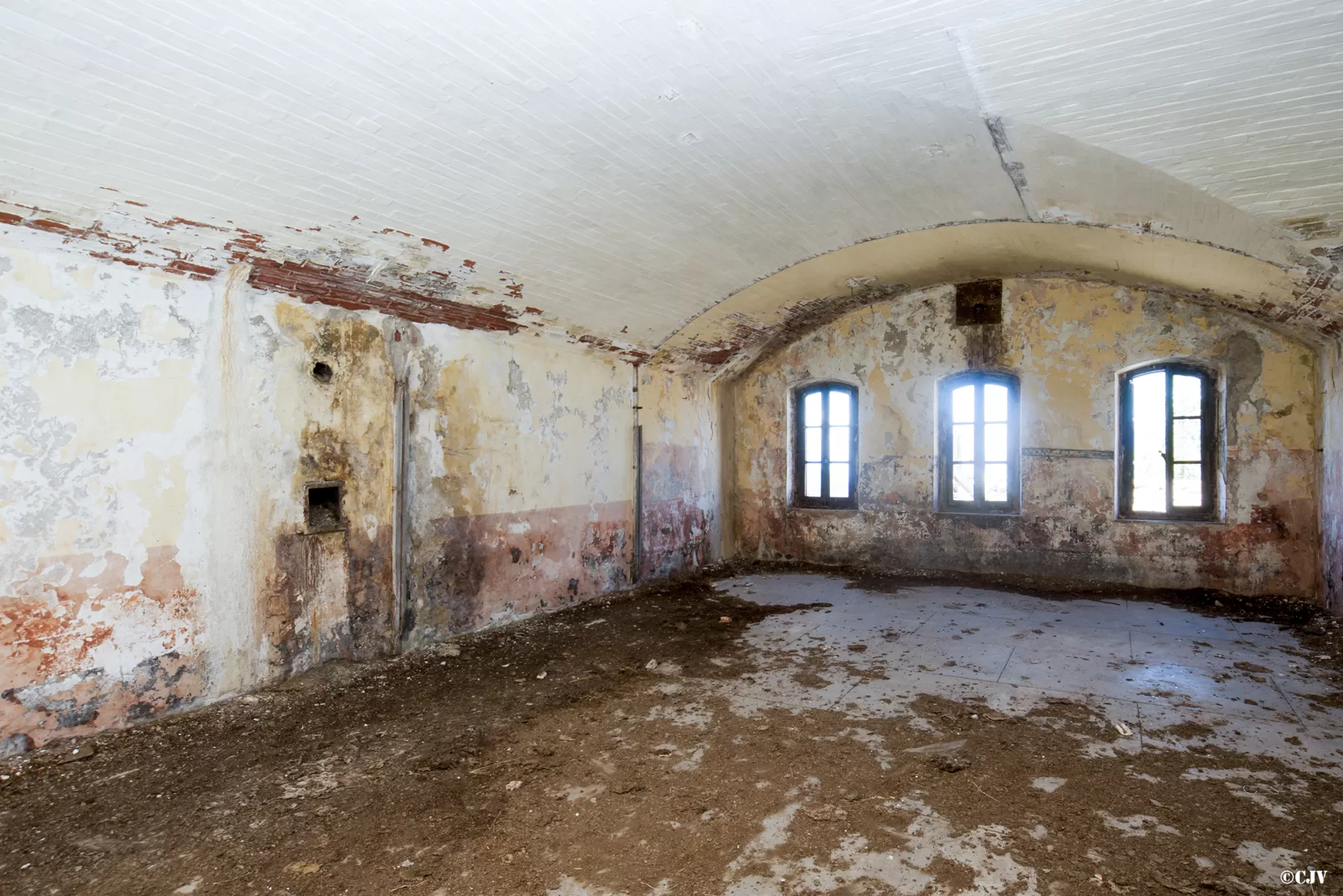 Ligne Maginot - FORT DE LA CROIX DE BRETAGNE (154° RAP - 7° BIE) - (Position d'artillerie préparée) - Le pavillon pour officiers - Lia VERMEULEN