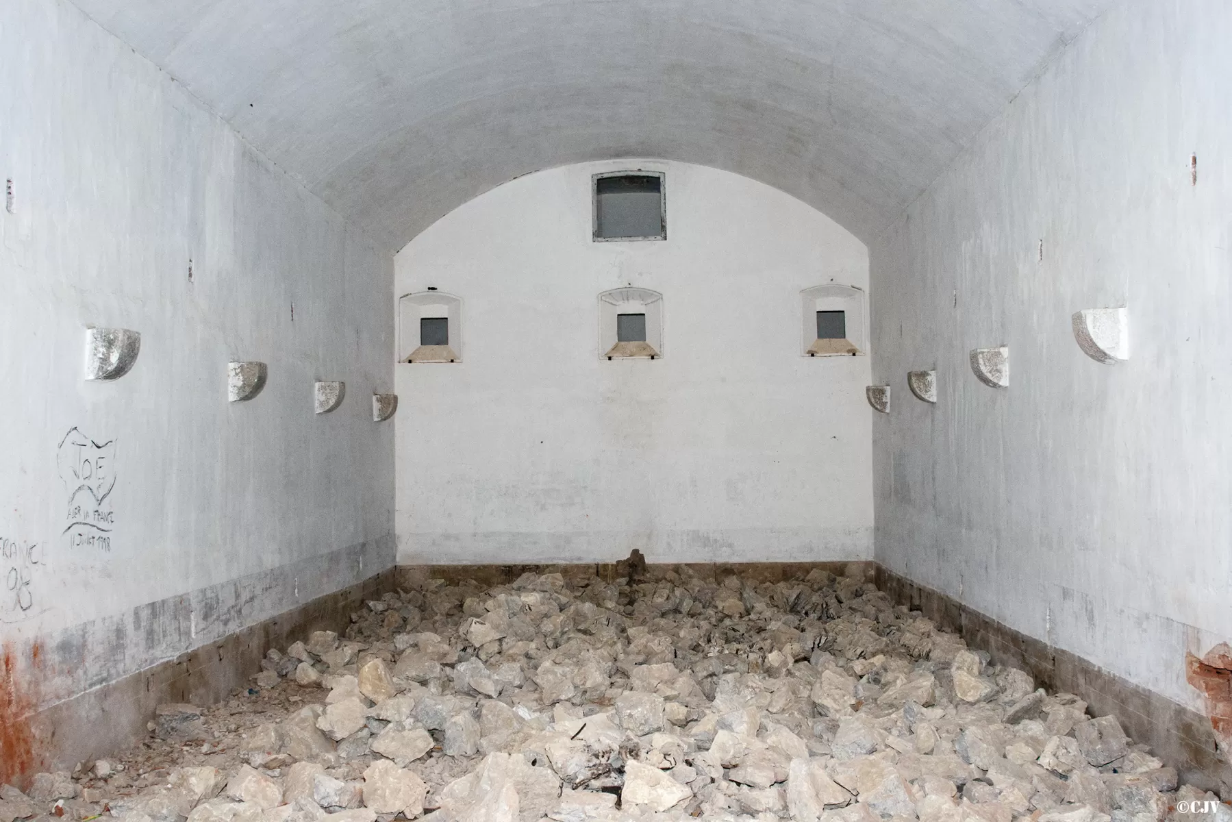 Ligne Maginot - FORT DE LA CROIX DE BRETAGNE (154° RAP - 7° BIE) - (Position d'artillerie préparée) - Magasin à munitions - Lia VERMEULEN
