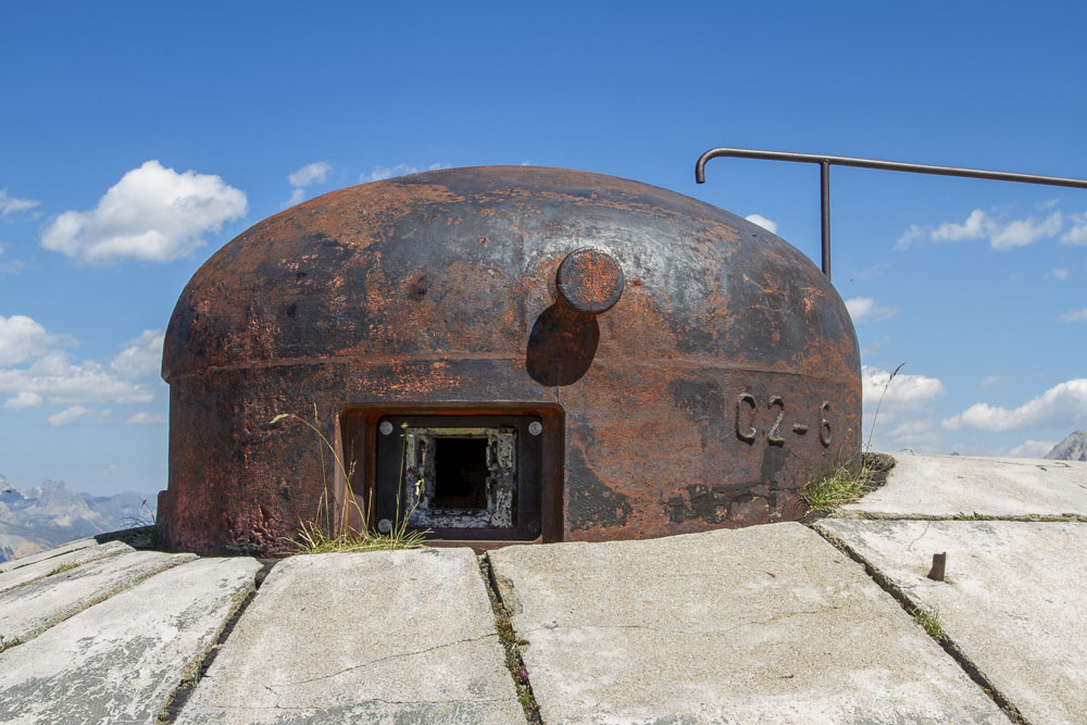 Ligne Maginot - JANUS - (Ouvrage d'artillerie) - Bloc 4
Cloche GFM.
Noter l'inscription C2-6 - Michel Teiten