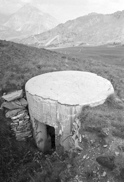 Ligne Maginot - GONDRAN - (Blockhaus pour arme infanterie) - L'accès arrière - LOVINY Alain
