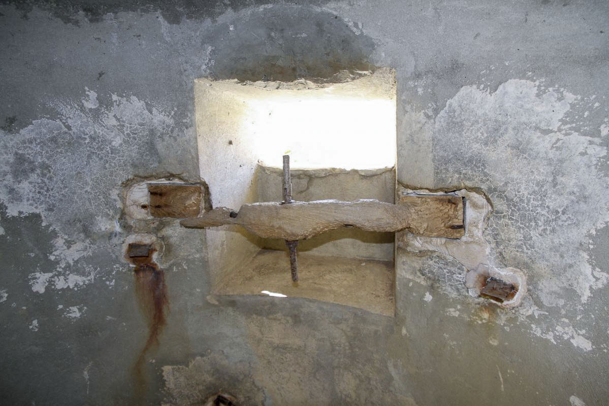 Ligne Maginot - GONDRAN - (Blockhaus pour arme infanterie) - Le support de l'arme. Les modèles sont presque aussi nombreux que les pilules....... - Alain Perouffe