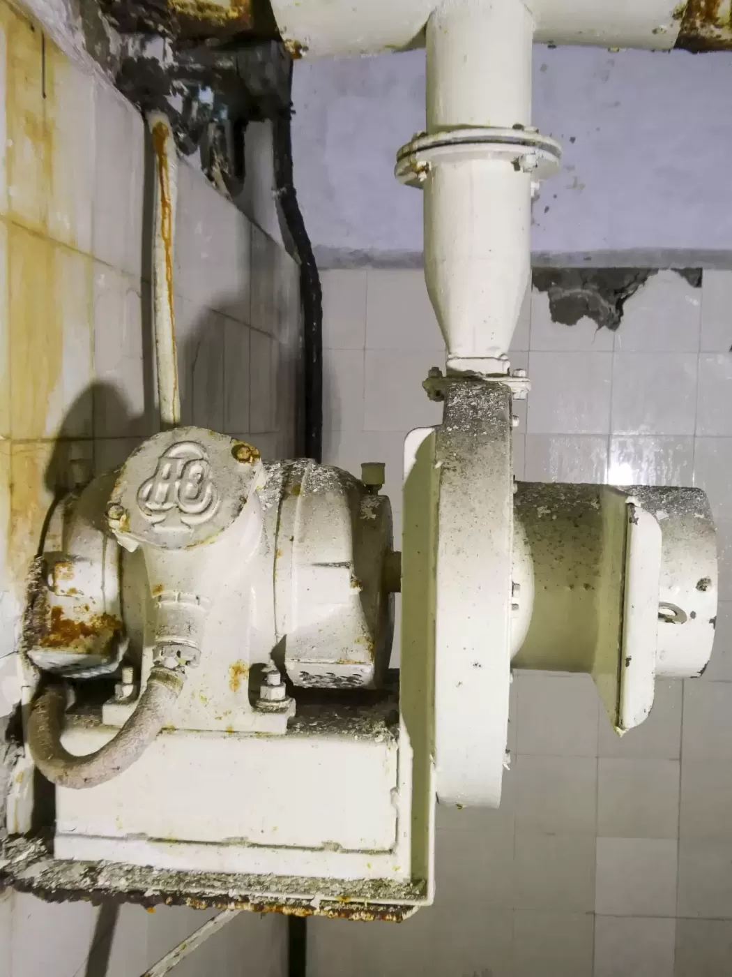Ligne Maginot - JANUS - (Ouvrage d'artillerie) - La ventilation de la cuisine. - ELLENA Daniel - CUNY Philippe