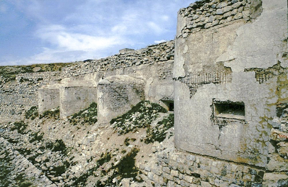 Ligne Maginot - JANUS - (Ouvrage d'artillerie) - Le bloc 8, 
Bloc d'artillerie de l'ancien ouvrage Séré de Riviéres incorporé dans l'ouvrage Maginot. - LOVINY Alain