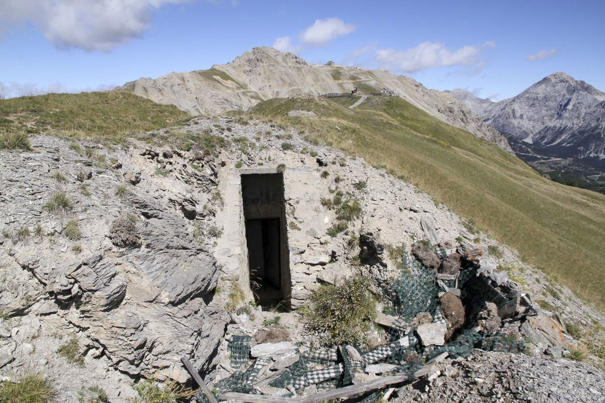 Ligne Maginot - GONDRAN ABRI 4 - (Abri) - Entrée sud de l'abri n°4 - Alain Perouffe