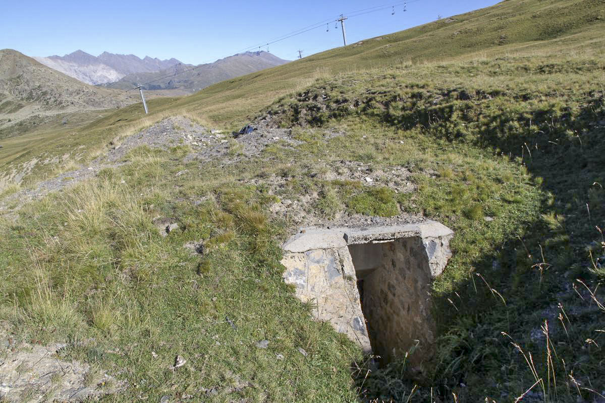 Ligne Maginot - GONDRANS - ABRI 5 - Entrée nord - Alain Perouffe