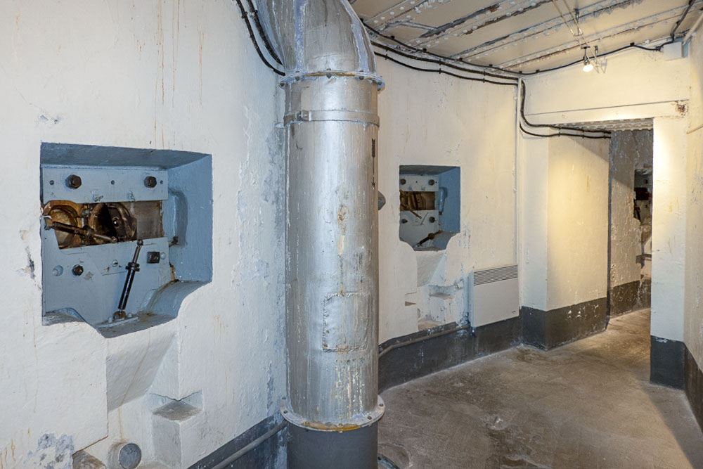 Ligne Maginot - SAINT OURS BAS (SOB) - (Ouvrage d'infanterie) - Deux des créneaux FM de la caponnière - Michel Teiten