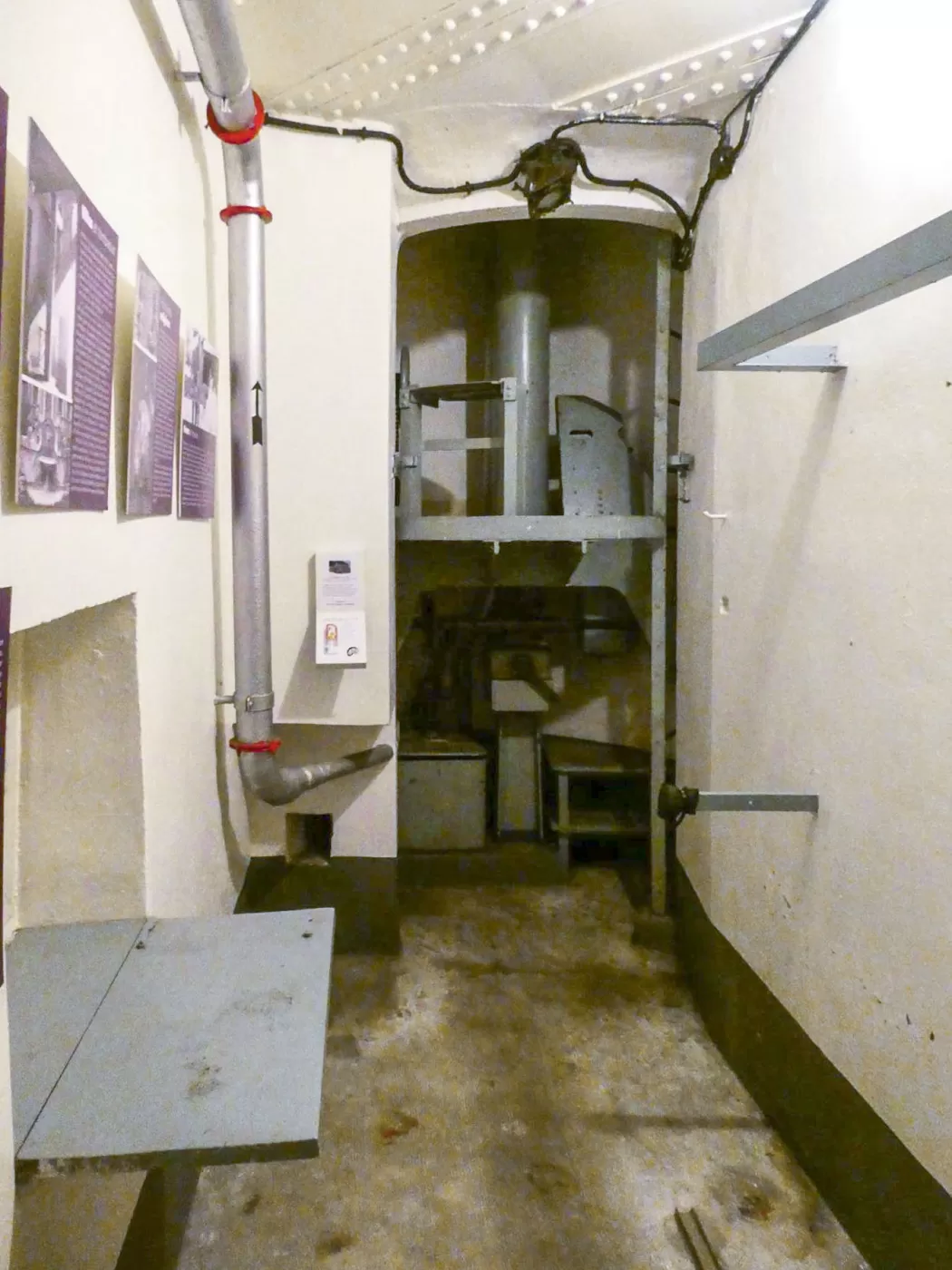 Ligne Maginot - SAINT OURS BAS (SOB) - (Ouvrage d'infanterie) - Cloche pour jumelage de mitrailleuses - Daniel ELLENA - Philippe CUNY