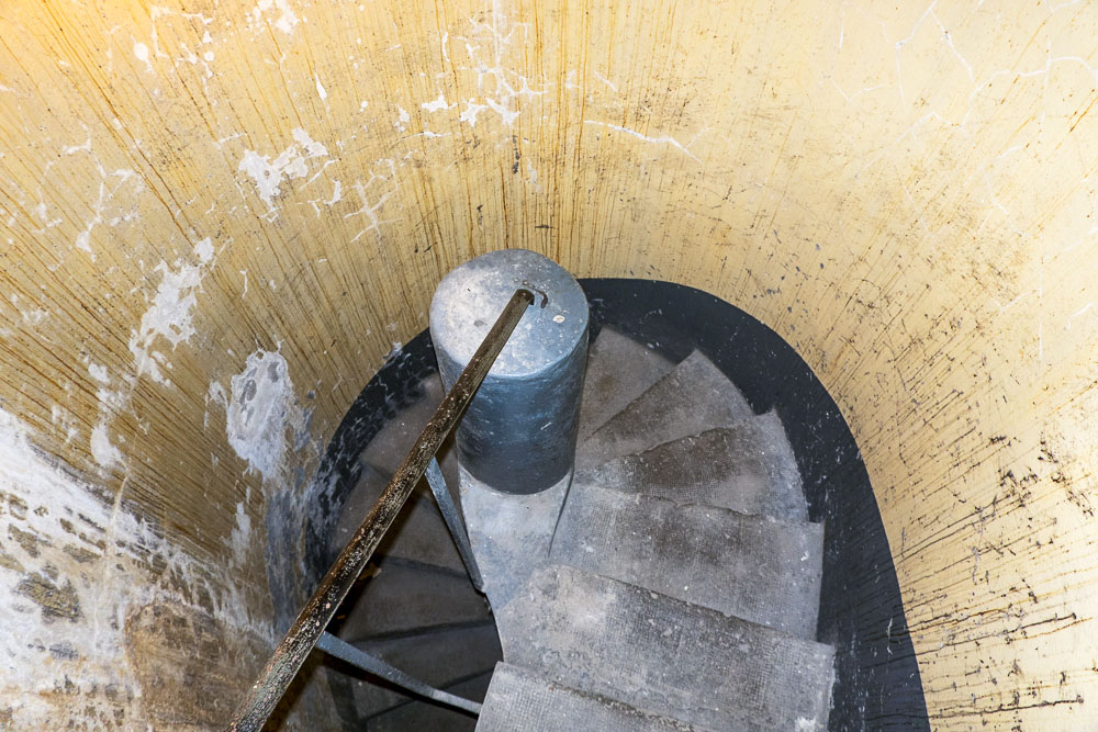 Ligne Maginot - SAINT OURS BAS (SOB) - (Ouvrage d'infanterie) - Escalier menant au sous-sol de l'ouvrage - Michel Teiten