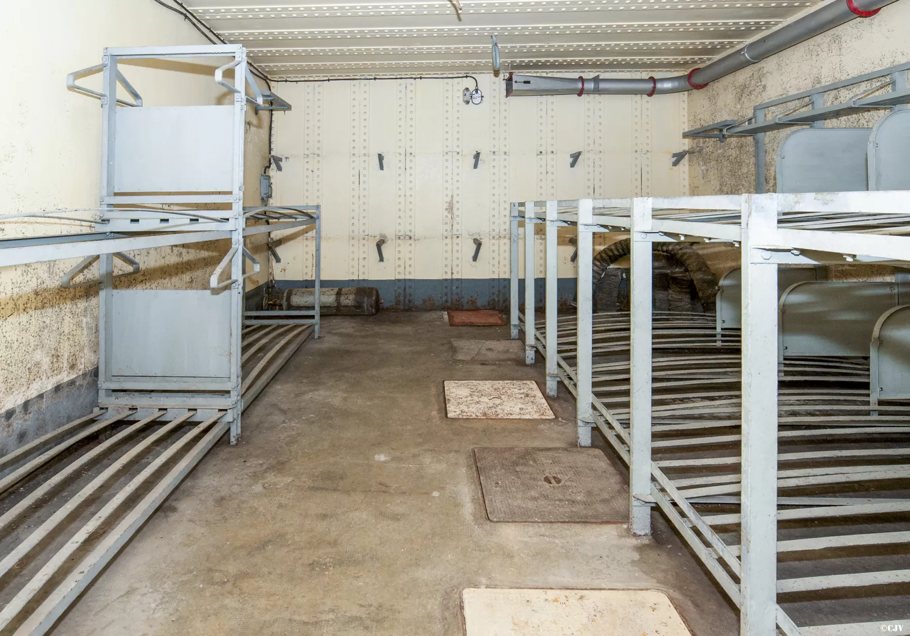 Ligne Maginot - SAINT OURS BAS (SOB) - (Ouvrage d'infanterie) - Chambre troupe - Lia VERMEULEN