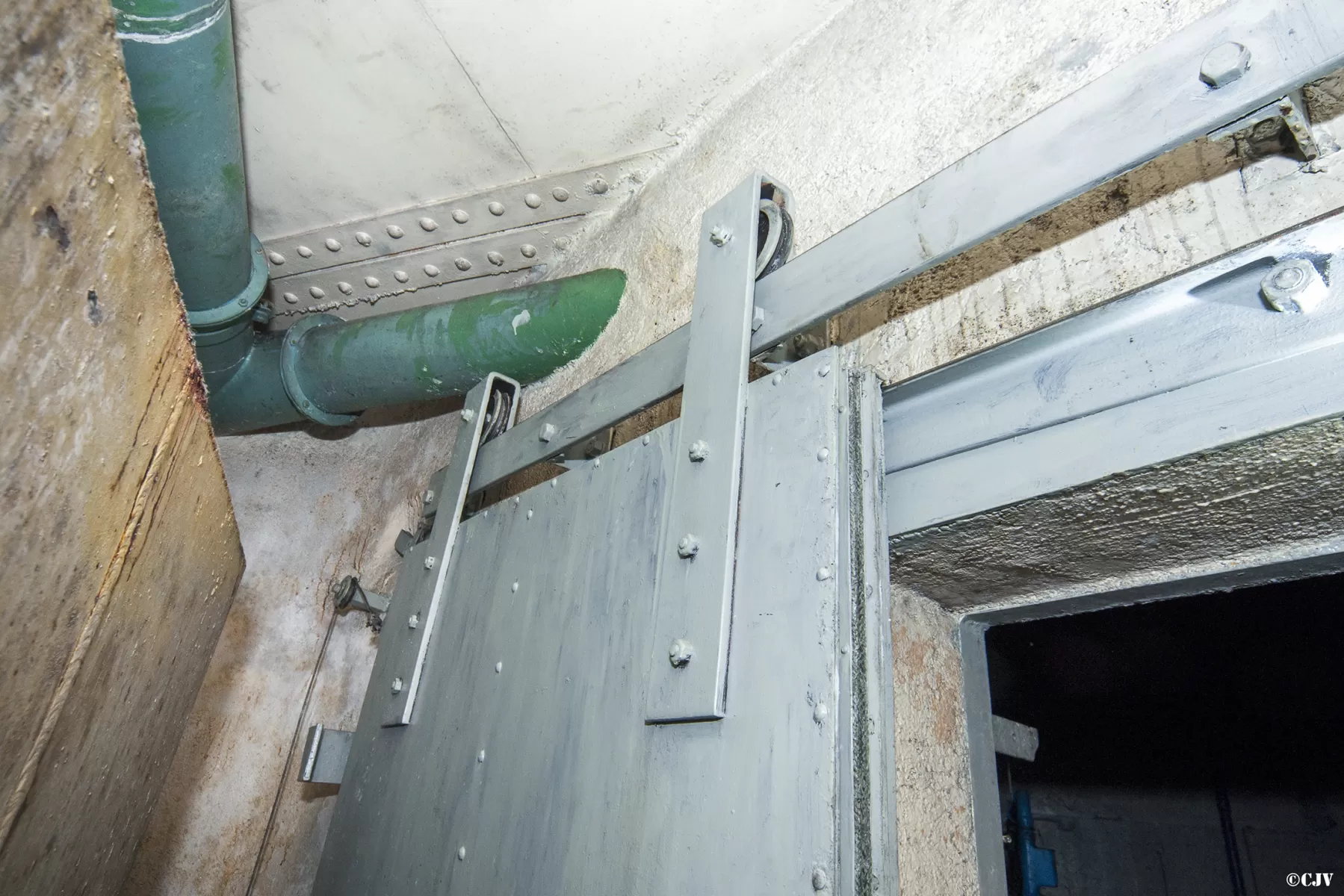 Ligne Maginot - SAINT OURS BAS (SOB) - (Ouvrage d'infanterie) - Porte coupe feu du local de stockage du gas-oil - Lia VERMEULEN