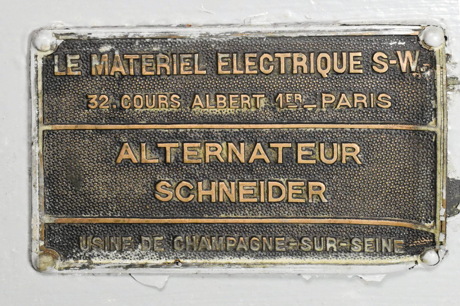 Ligne Maginot - SAINT OURS BAS (SOB) - (Ouvrage d'infanterie) - Plaque de constructeur SW de l'alternateur  - Daniel Froehly