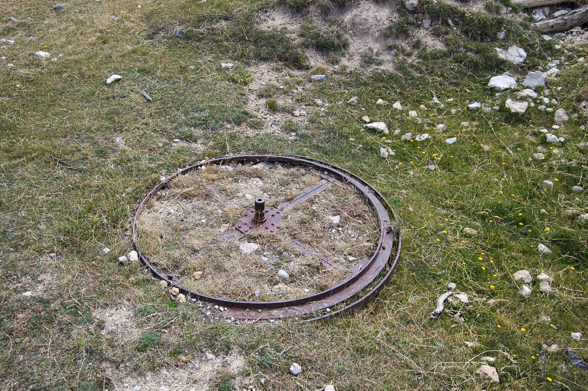 Ligne Maginot - LA LAUZETTE CRêTE (3° BIE / 154° RAP) - (Position d'artillerie préparée) - La première plate-forme - Michal Prasil
